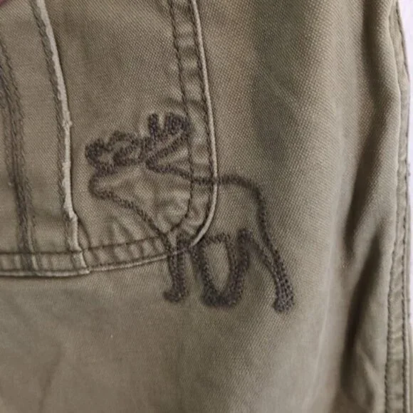 Vintage Abercrombie Y2K Sz 2 90 s Wom Cargo Shorts Khaki Md in Macao Moose Logo - Picture 3 of 4